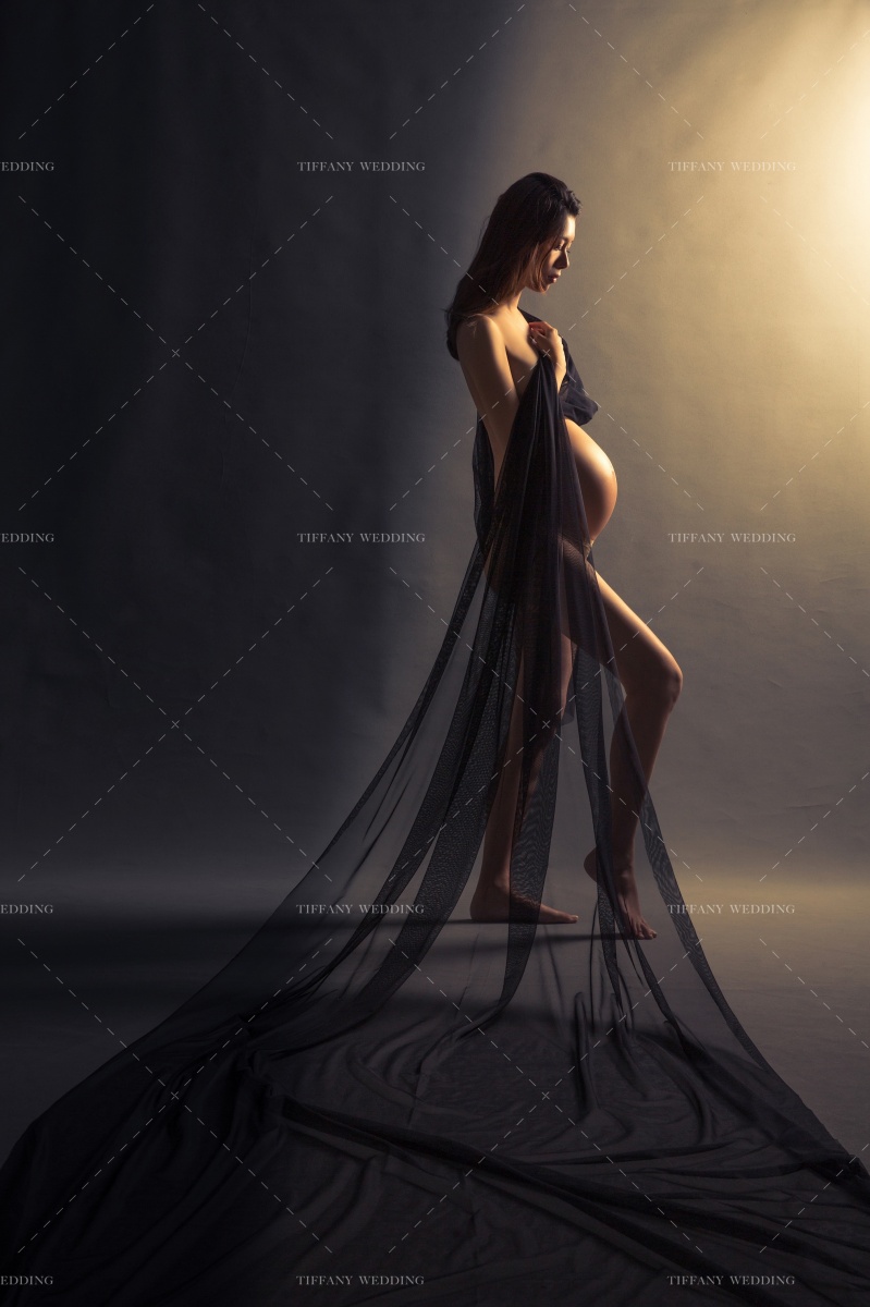 台中婚紗 孕婦寫真 帝芬妮婚紗攝影 全裸與黑紗之間的藝術性